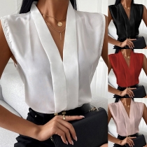 Sexy V-neck Sleeveless Solid Color Blouse