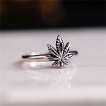 Vintage Maple Leaf Ring