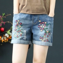 Retro Floral Embroidery Denim Rolled Hem Shorts
