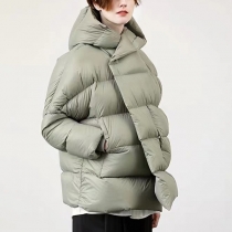 Lightweight and Fashionable Short Down Jacket for Women with Loose Fit and White Duck Down