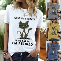 Funny Short-Sleeved T-Shirt: Casual Top with Retired Cat Print