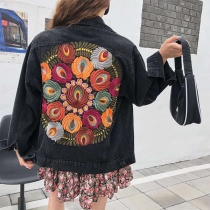 Retro Fashion Denim Jacket: Loose Casual Fit with Floral Embroidery